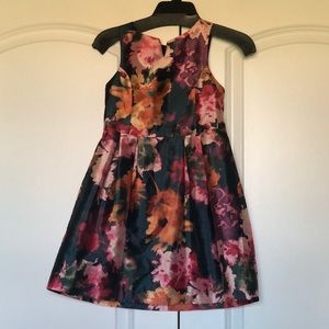 Girls size 7 beautiful dress by Pippa and Julie
